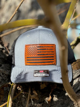 Load image into Gallery viewer, Come &amp; Take It (Barbwire) Trucker Hats
